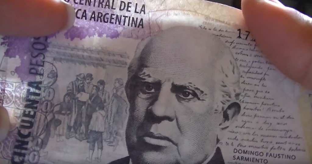chile dolares pesos argentinos